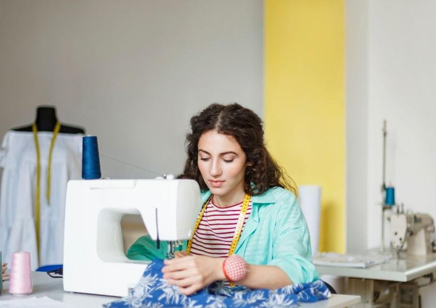 How Do You Know If a Ladies Tailor Is Right for You?