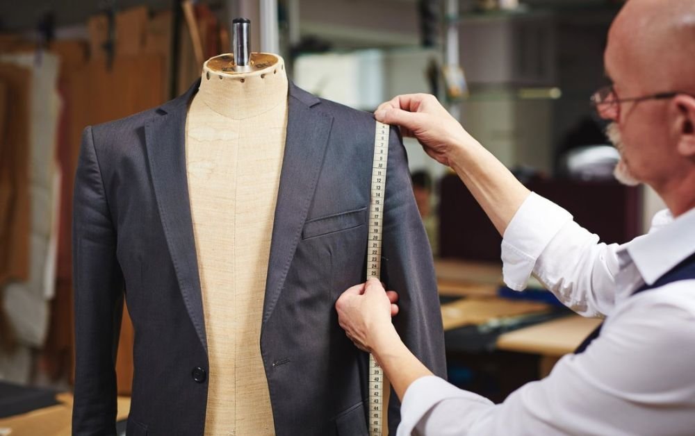 What Is the Difference Between a Regular and a Bespoke Tailor?