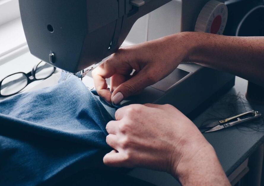 What Are the Risks of Choosing the Wrong Tailor